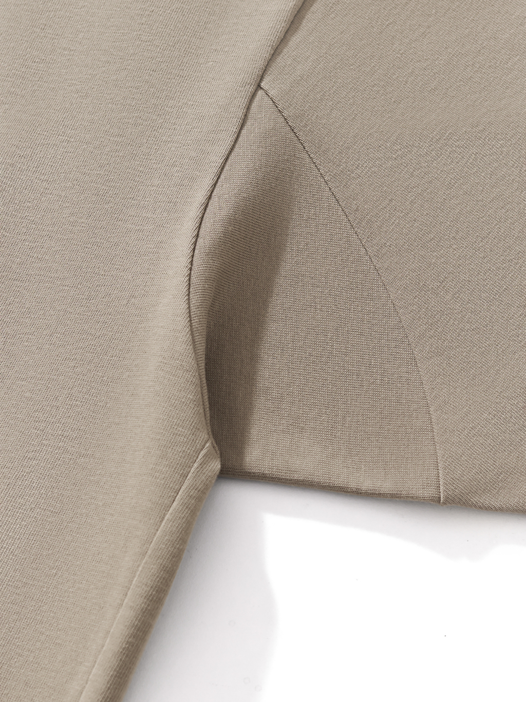Oversized Mock Neck T-Shirt – Essential Streetwear | Tapstitch-20